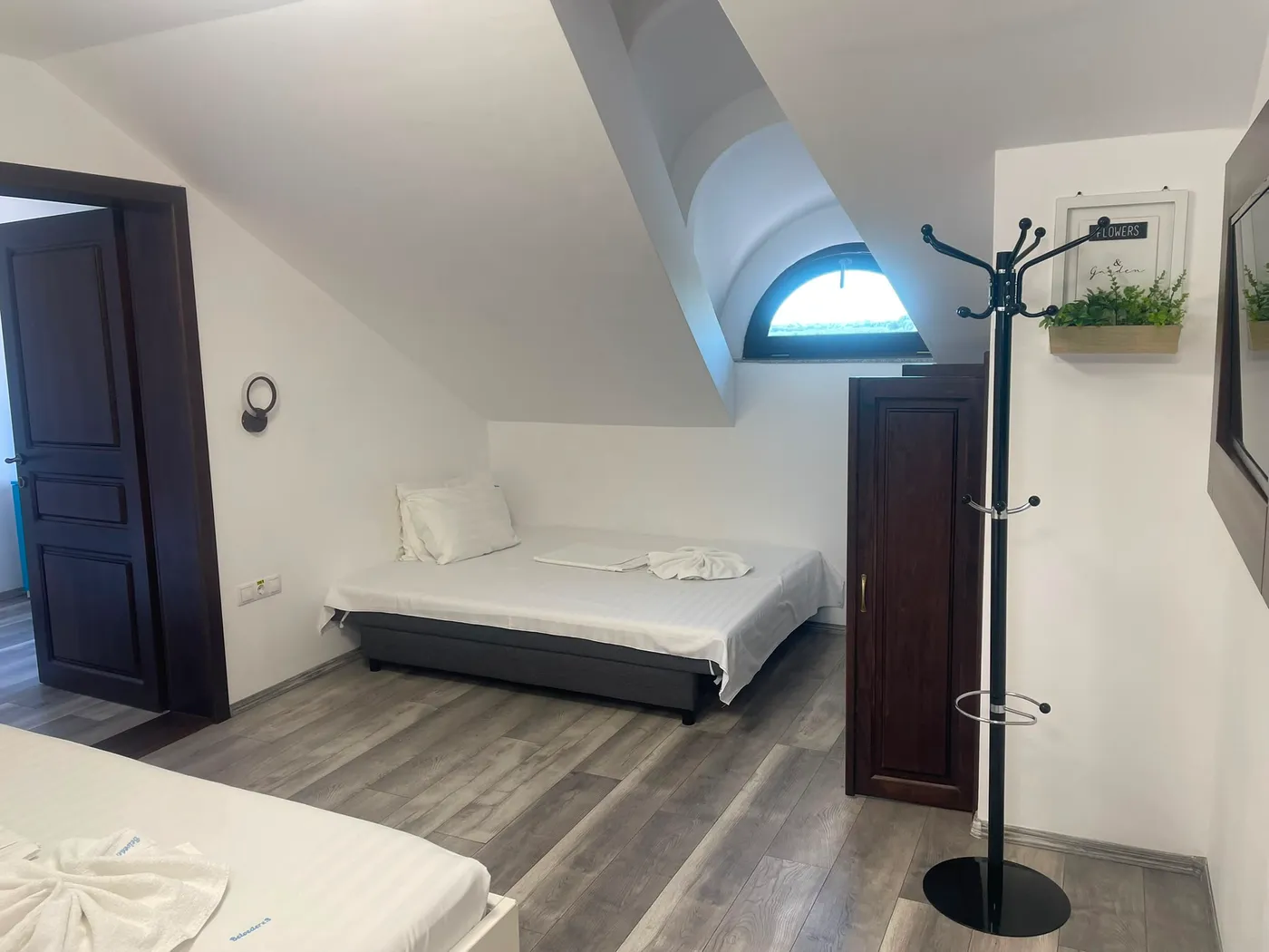 Suită de familie cu balcon, 5 persoane